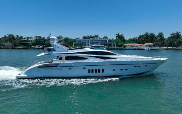 CARPE DIEM Motor yacht di lusso
