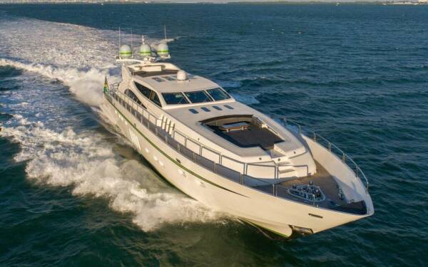 ENCORE Luxury motor yacht
