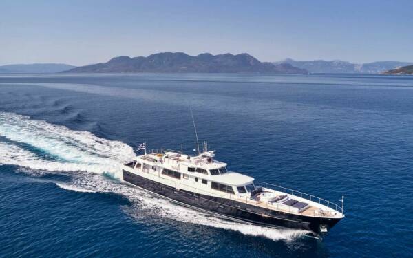 ALAYA Motor yacht di lusso