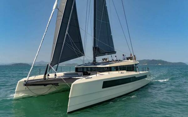 JACK Catamarán de lujo