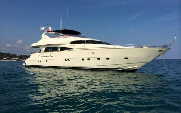 Leigh Yate de lujo a motor