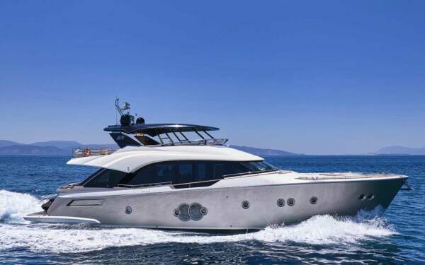 NAYLA Yate de lujo a motor