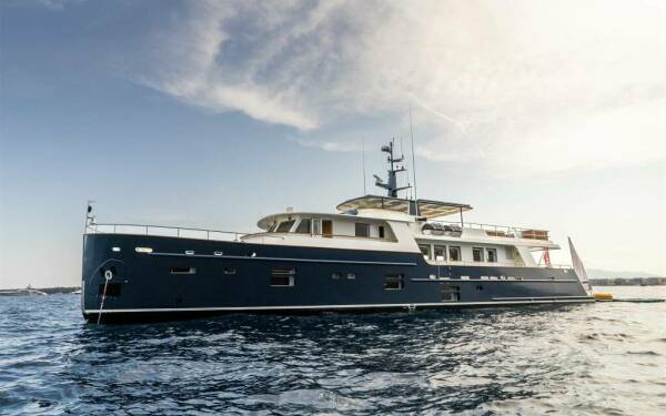 Araok Luxury motor yacht