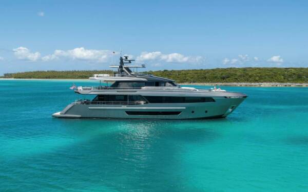 A SALT WEAPON Luxury motor yacht