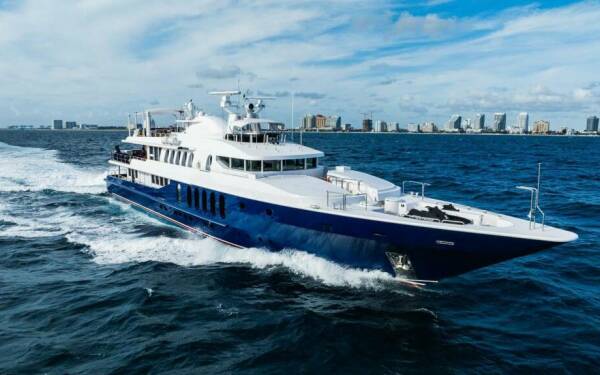 YCM FIFTY Luxury motor yacht