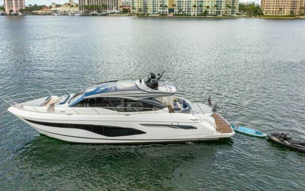 Reset Luxus-Motoryacht