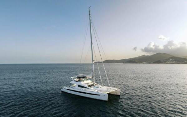 AVANTI Luxusný katamarán