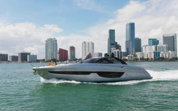 Not Yet Luxury motor yacht