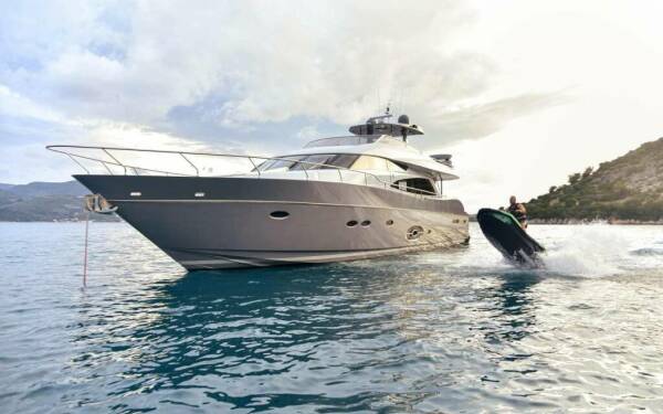 STELA 117 Luxus-Motoryacht
