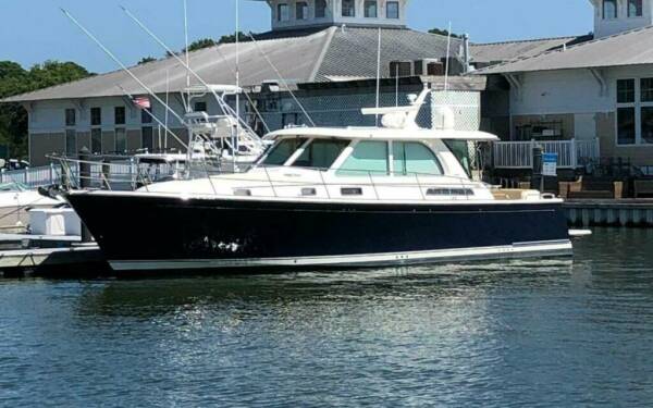 TURNING POINT Luxus-Motoryacht