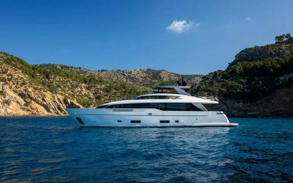 SEVEN Luxusná motorová loď