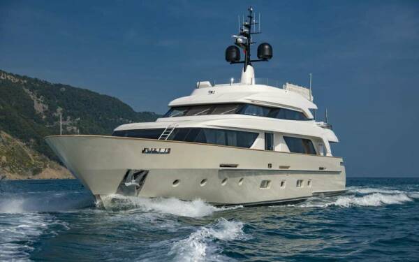 ANYTHING GOES V Luxury motor yacht