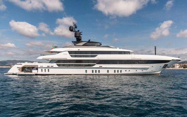 ALULIM Yate de lujo a motor