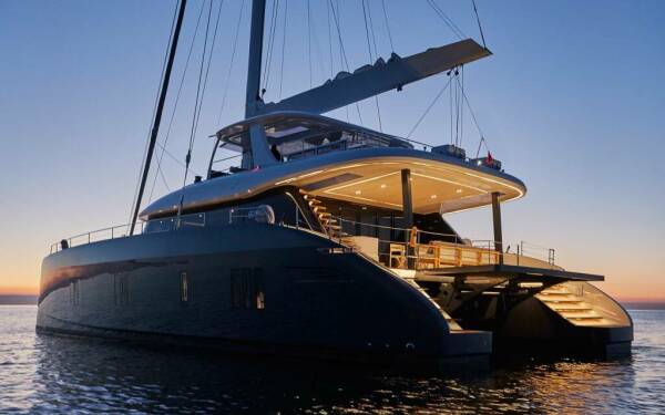 7X - SUNREEF 80  Luxusný katamarán