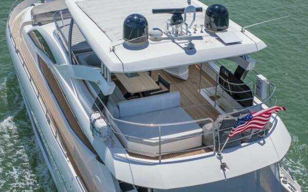 Helios Luxusná motorová loď