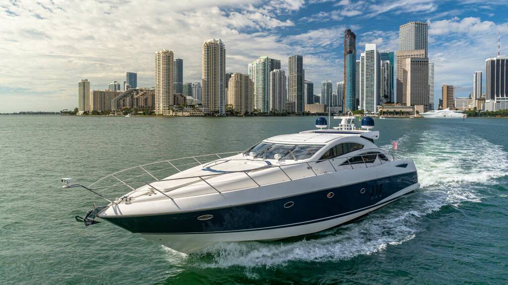 AQUAHOLIC Luxusná motorová loď