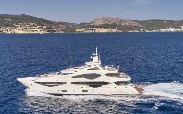 AQUA LIBRA Luksusowy jacht motorowy