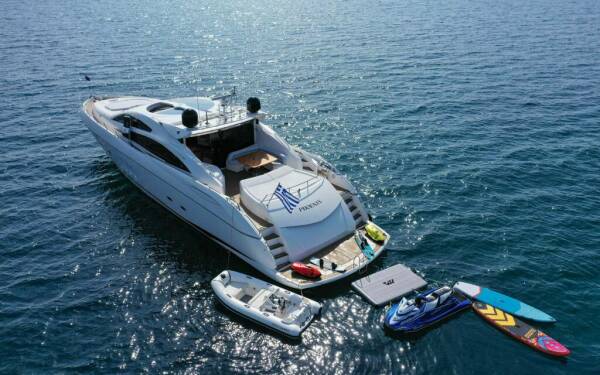 PHOENIX Luxus-Motoryacht