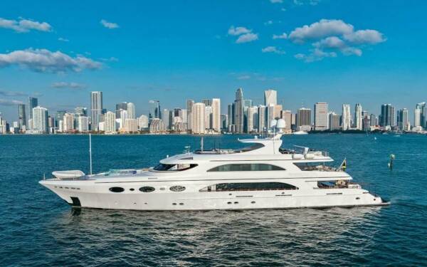 SWEET CAROLINE II  Motor yacht di lusso