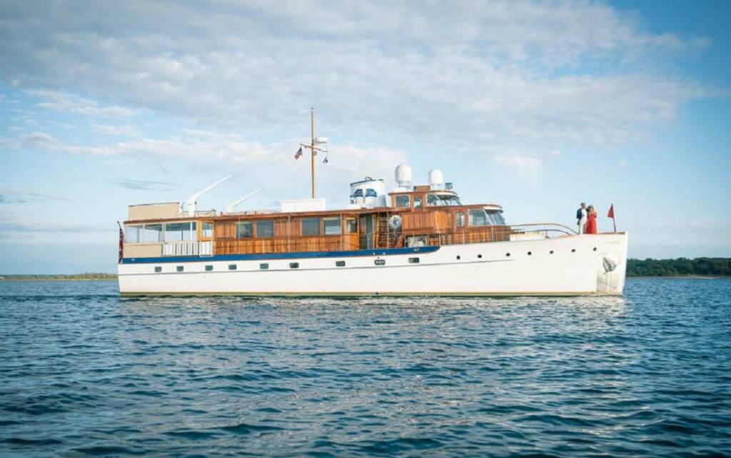 TIMELESS Motor yacht di lusso