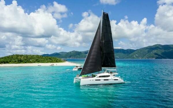 CELESTINE Luxusný katamarán