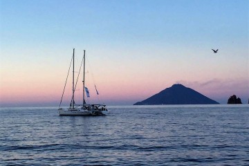 "All inclusive" sailing cruise: Aeolian Islands