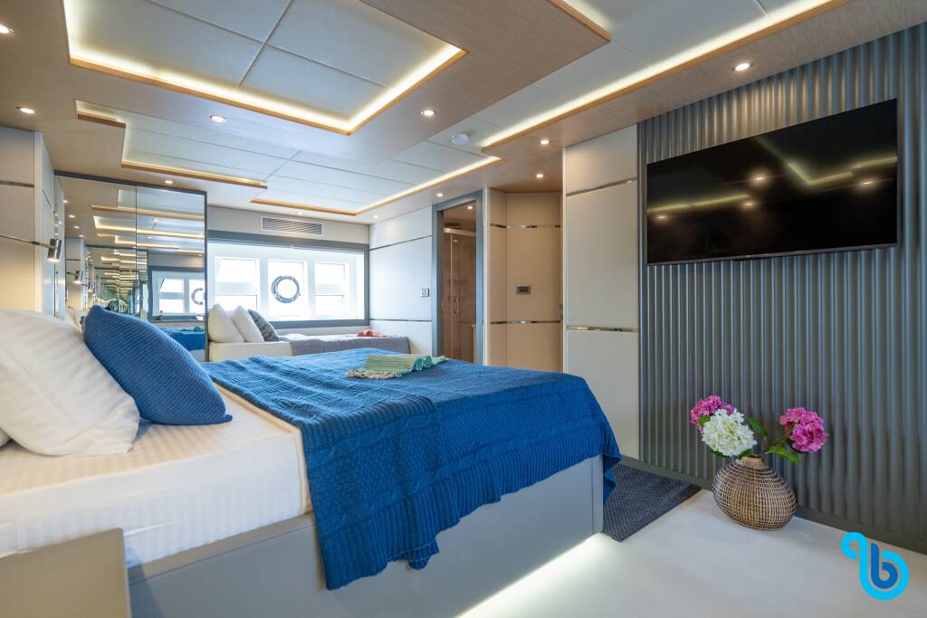 27M Trawler Motor Yacht Lavin, Lavin