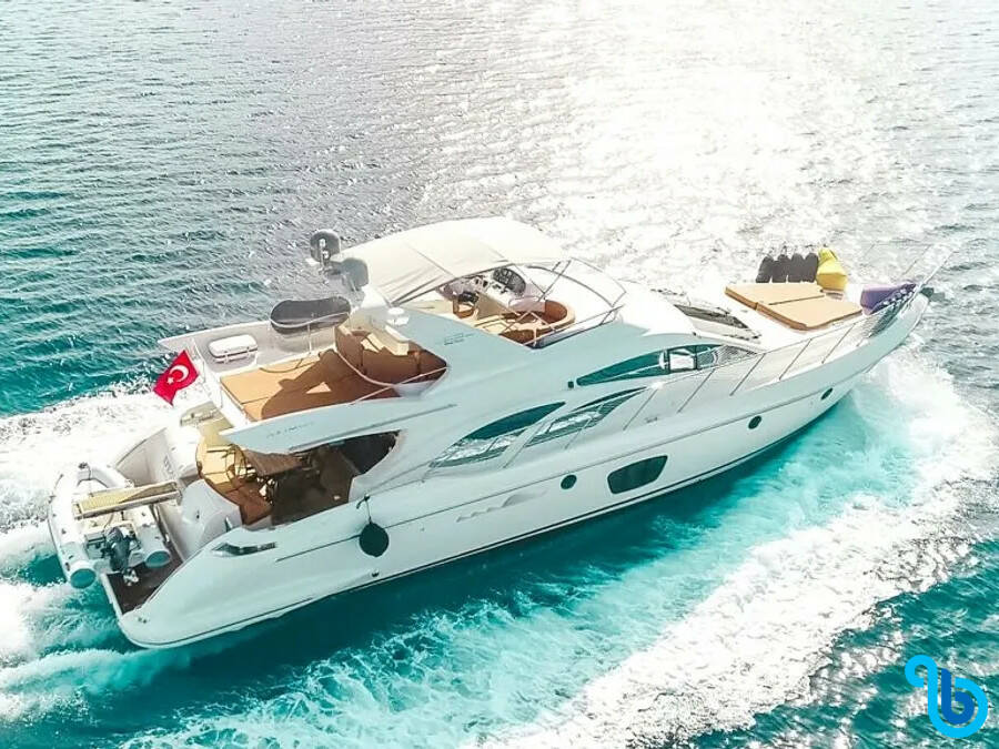 Azimut 62 Fly, Efe 01