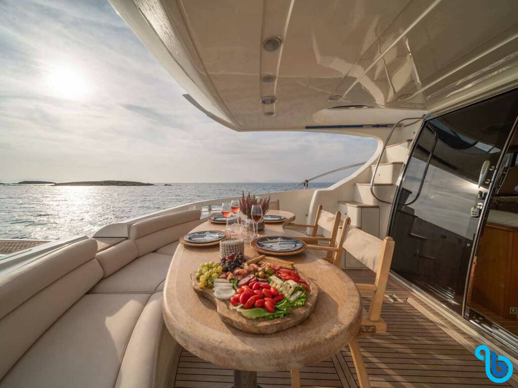 Azimut 64, Grace