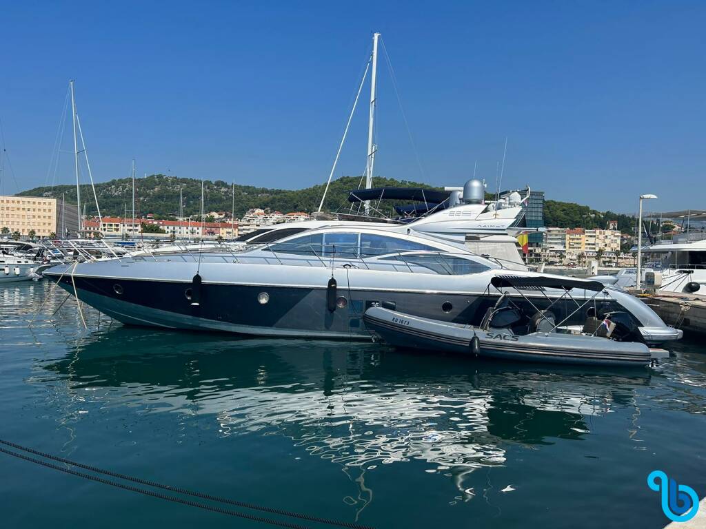 Azimut 68, Falch