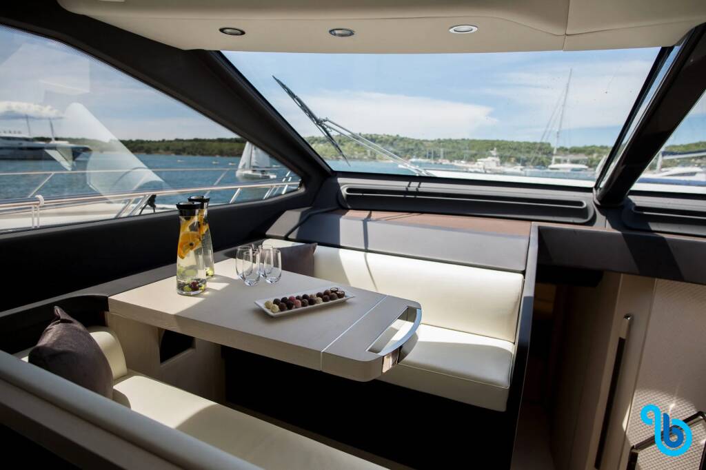 Azimut 72 Fly, Alyss