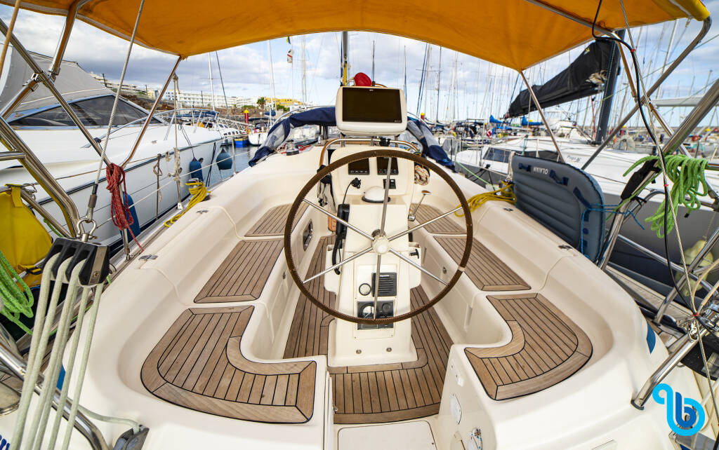 Bavaria 37, Aphrodita