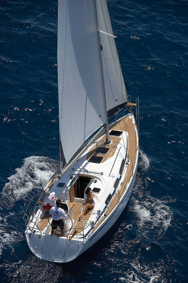 Bavaria 39 Cruiser, ECONOMY