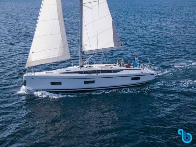 Bavaria C42 Style AURELIA