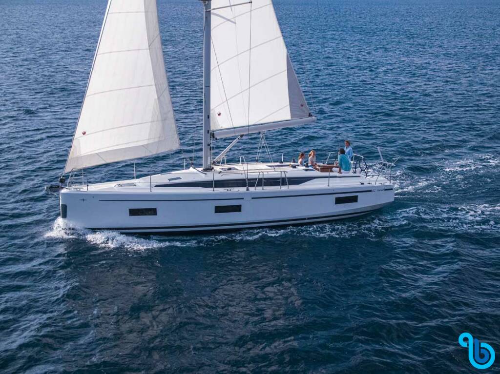 Bavaria C42 Style, AURELIA