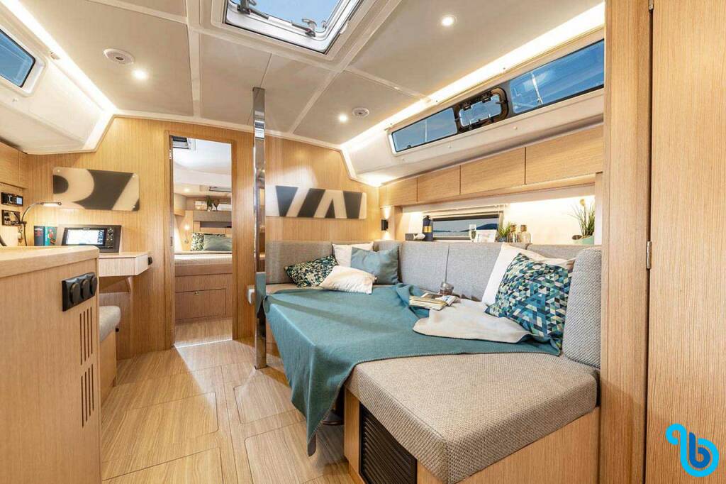 Bavaria C42 Style, AURELIA