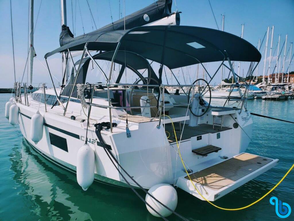 Bavaria C42, 