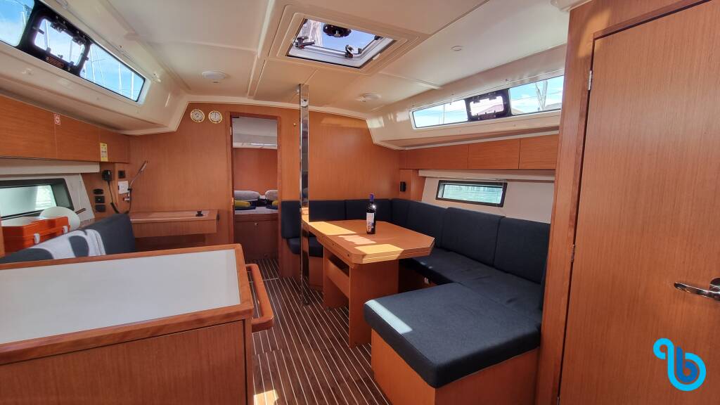 Bavaria C42, Quick Point