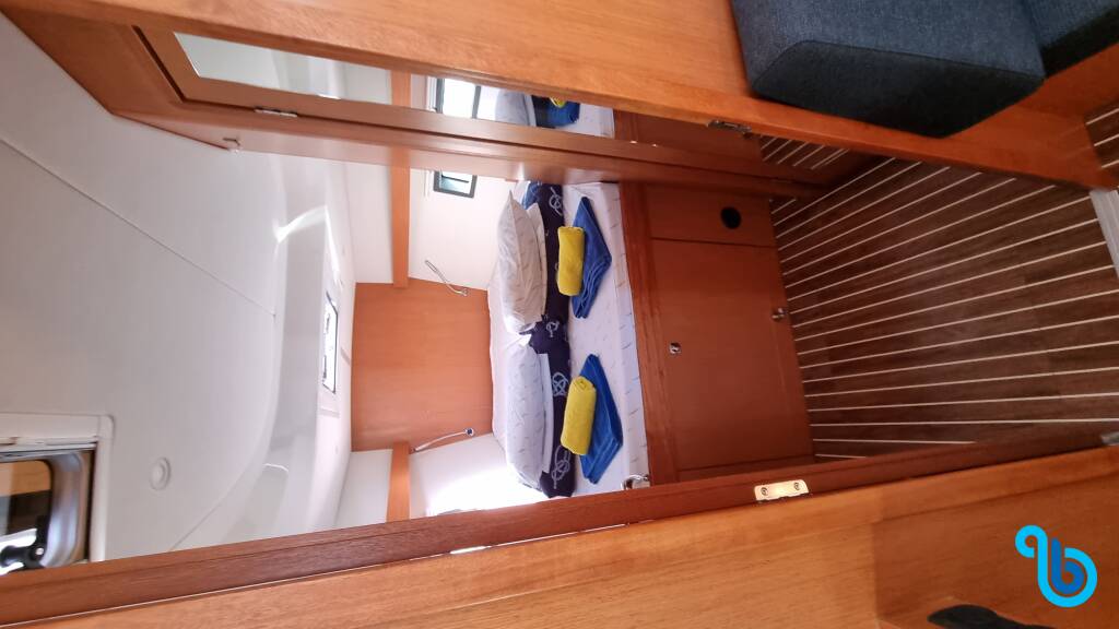 Bavaria C42, Quick Point