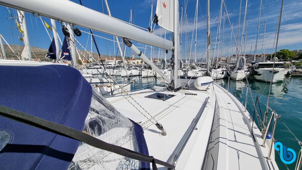 Bavaria C42, Quick Point