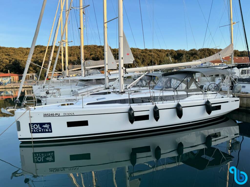 Bavaria C42, 