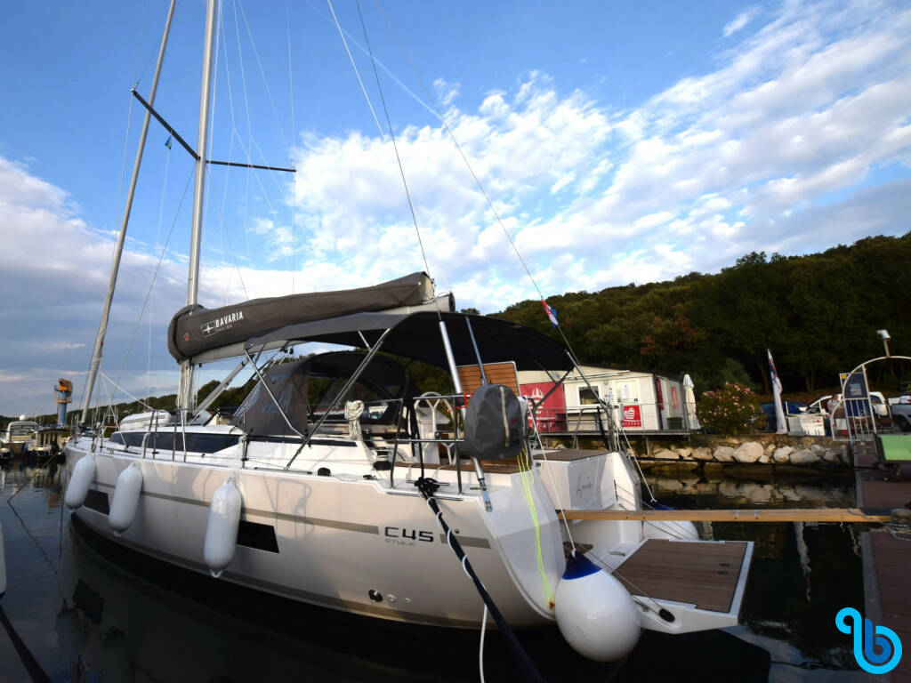 Bavaria C45 Style, Aria