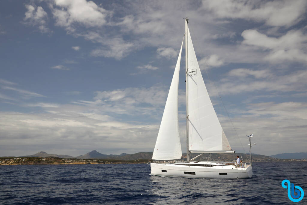 Bavaria C45, Whisper