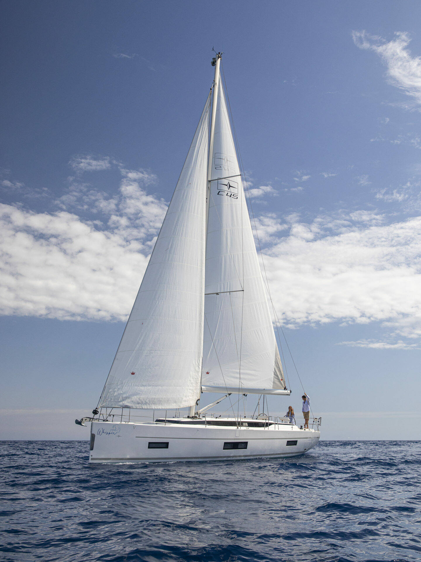 Bavaria C45, Whisper