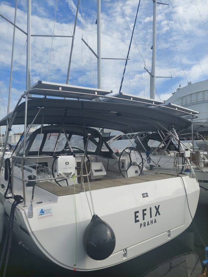 Bavaria C45, EFIX