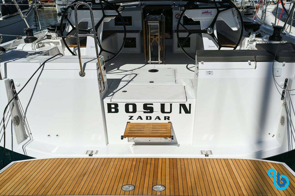 Bavaria C46, BOSUN