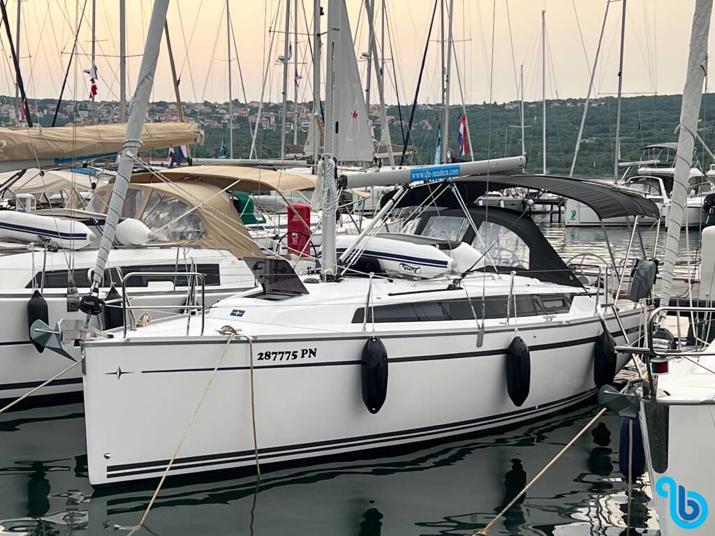 Bavaria Cruiser 34, Happy