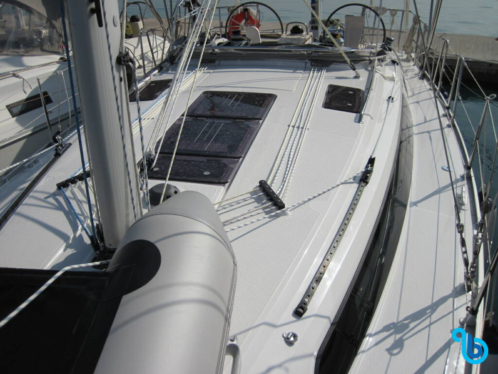 Bavaria Cruiser 37, CLASS