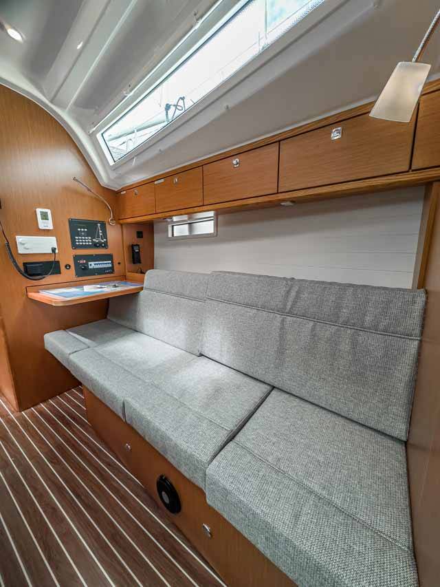 Bavaria Cruiser 37, SCALA