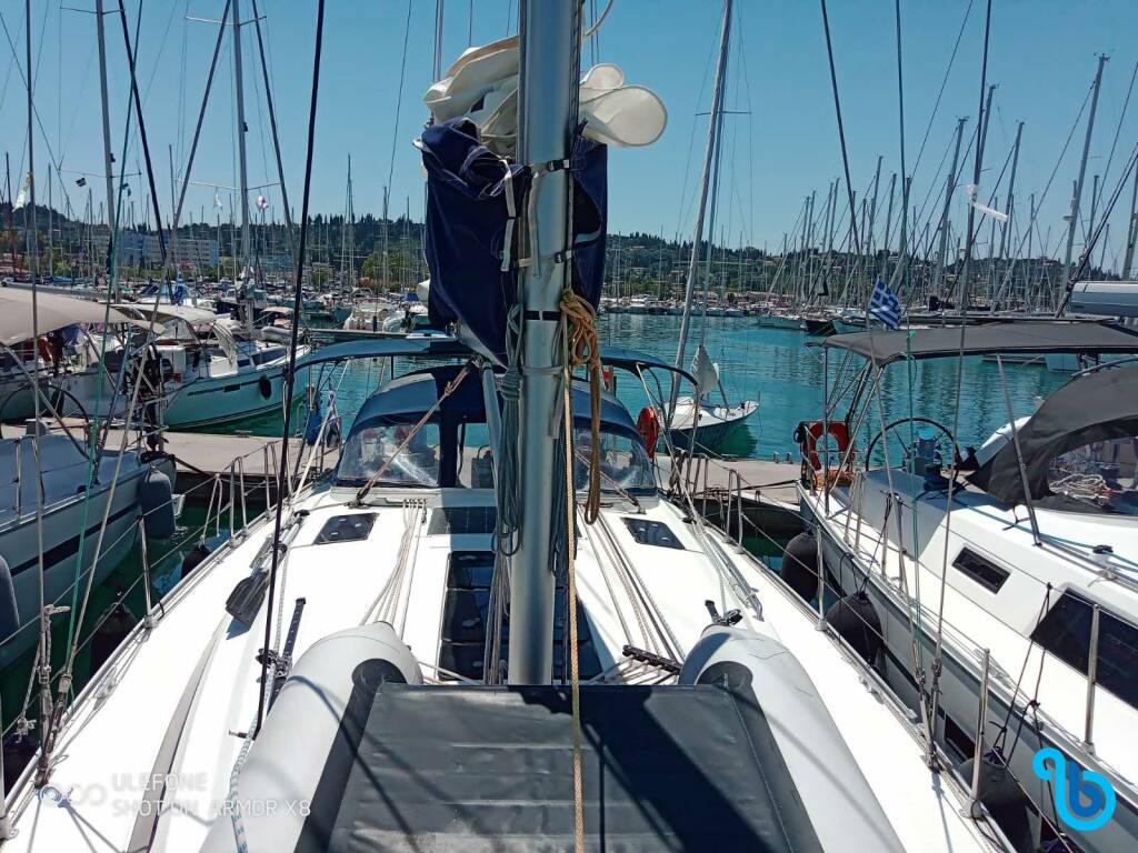 Bavaria Cruiser 41, Ariti